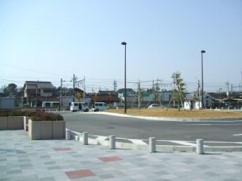 小垣江駅前広場